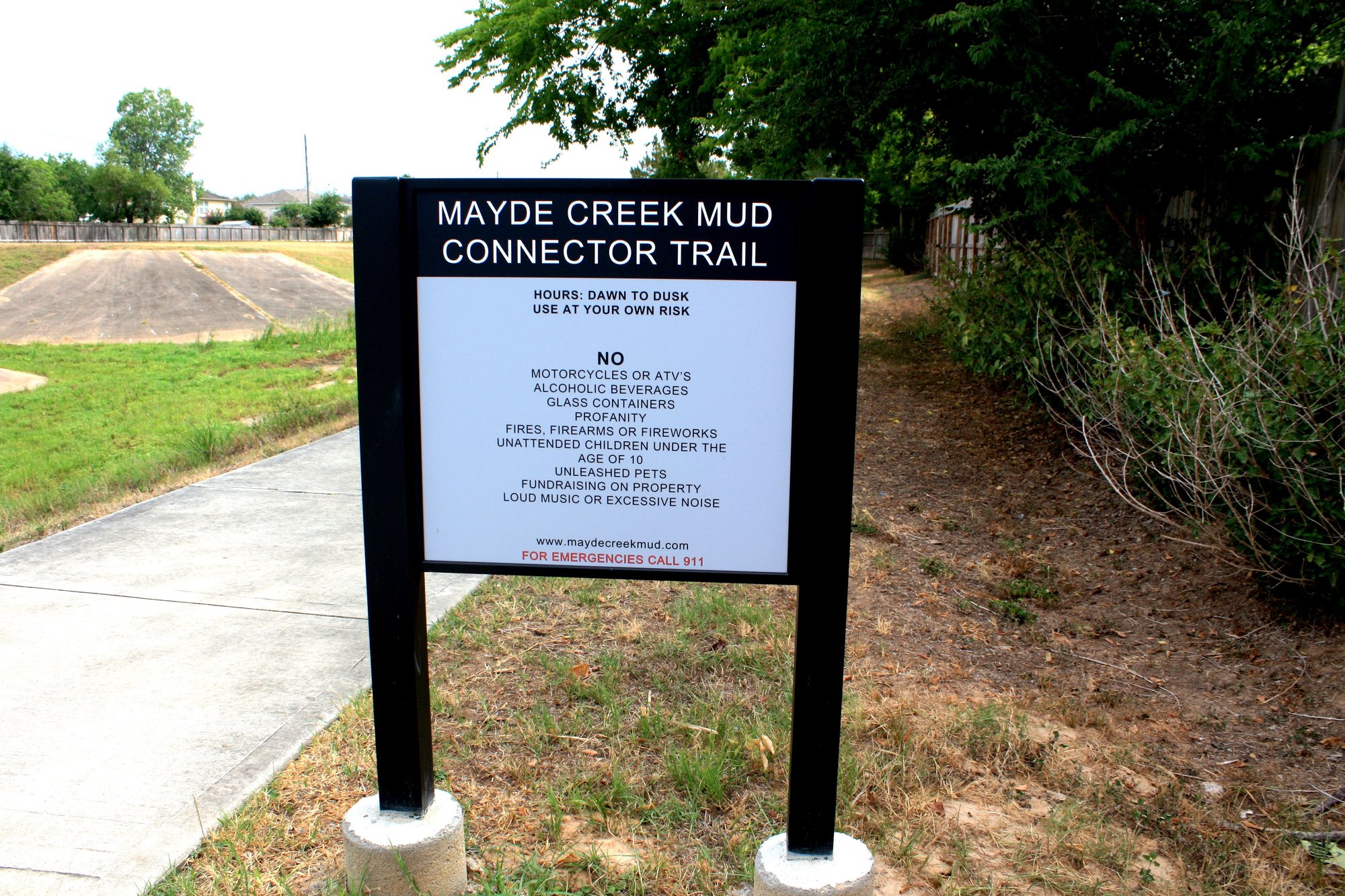 Double Post Sign